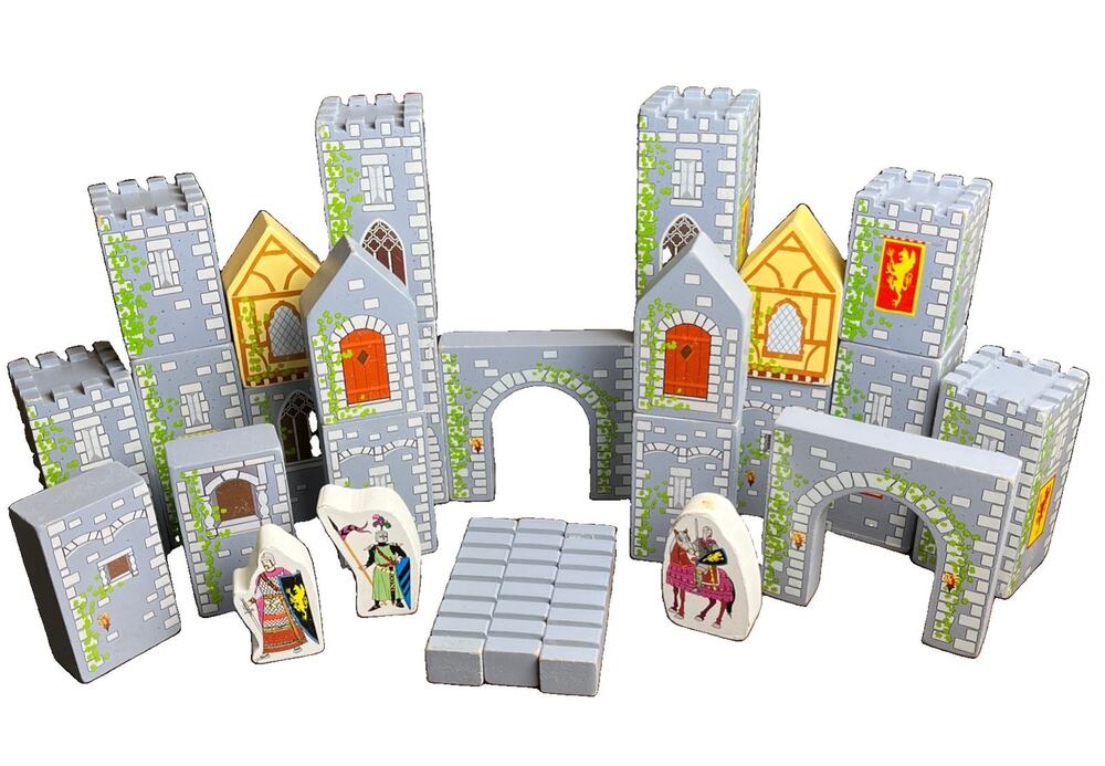 Melissa & Doug Wooden Castle & Knights Building Block Play Set Medieval LARP